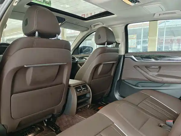BMW 5 Series 2021