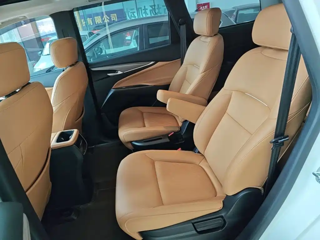 Maxus G50 Plug-In Hybrid 2025 — фото 17