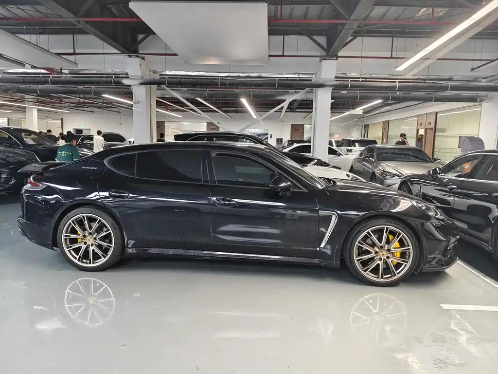 Porsche Panamera 2013