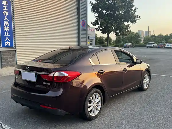 Kia K3 2016