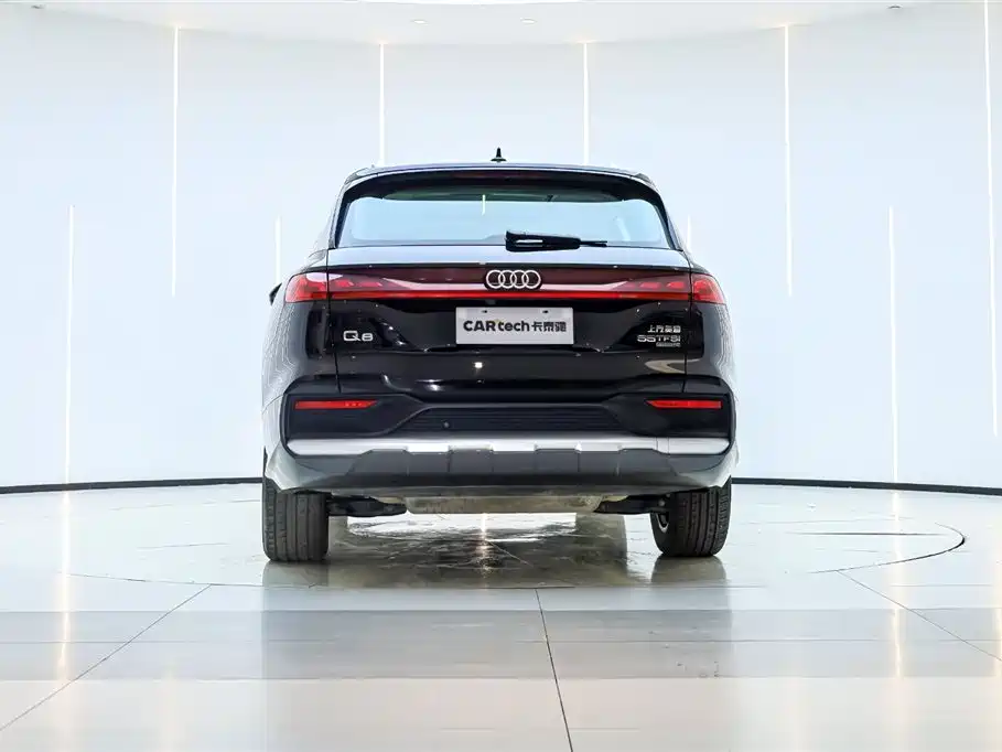 Audi Q6 2024