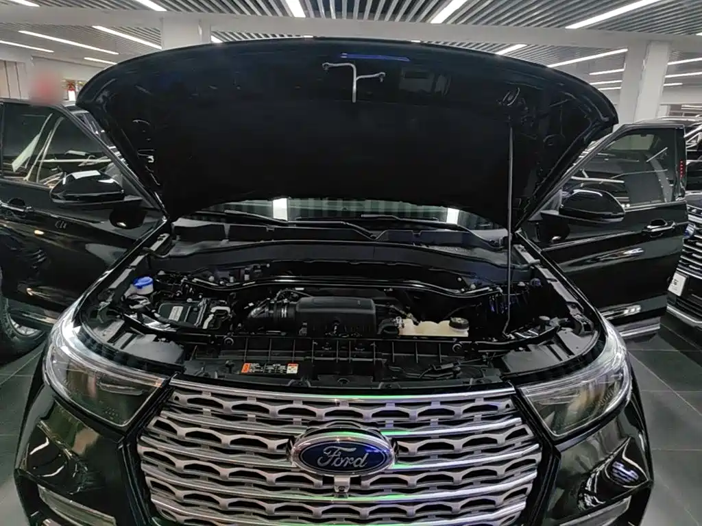 Ford Explorer 2021 — фото 20