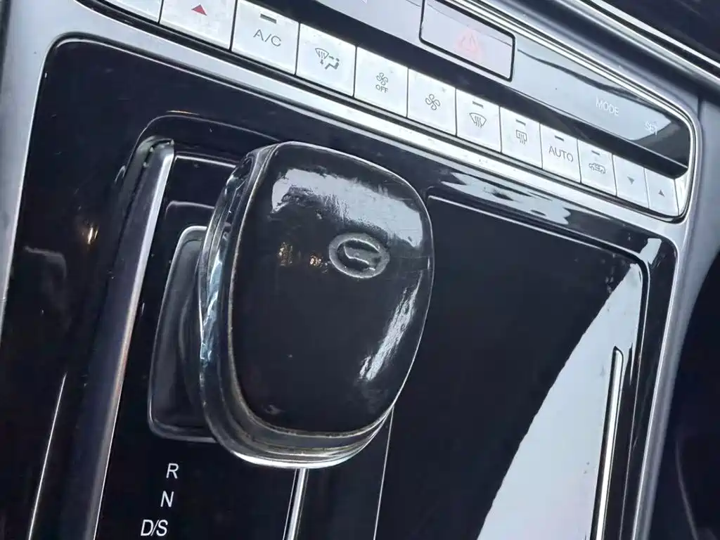 GAC Trumpchi M8 2022 — фото 13