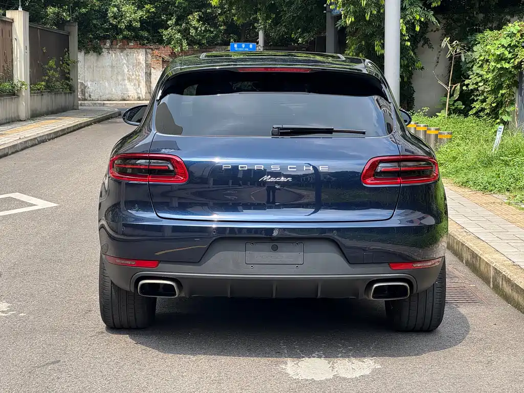 Porsche Macan 2018 — фото 10