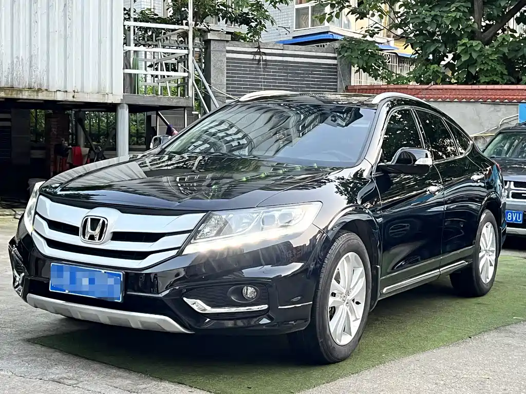 Honda Crosstour 2016 — фото 14