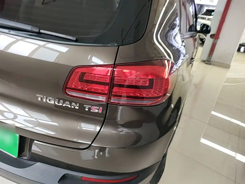 Volkswagen Tiguan 2015 — фото 8