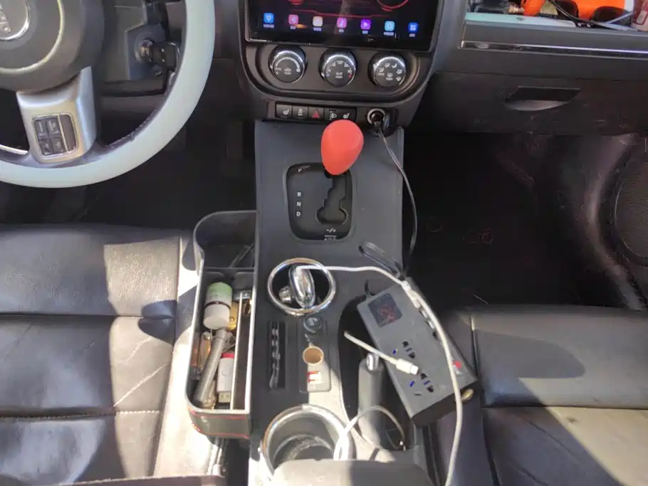 Jeep Compass 2012 — фото 15