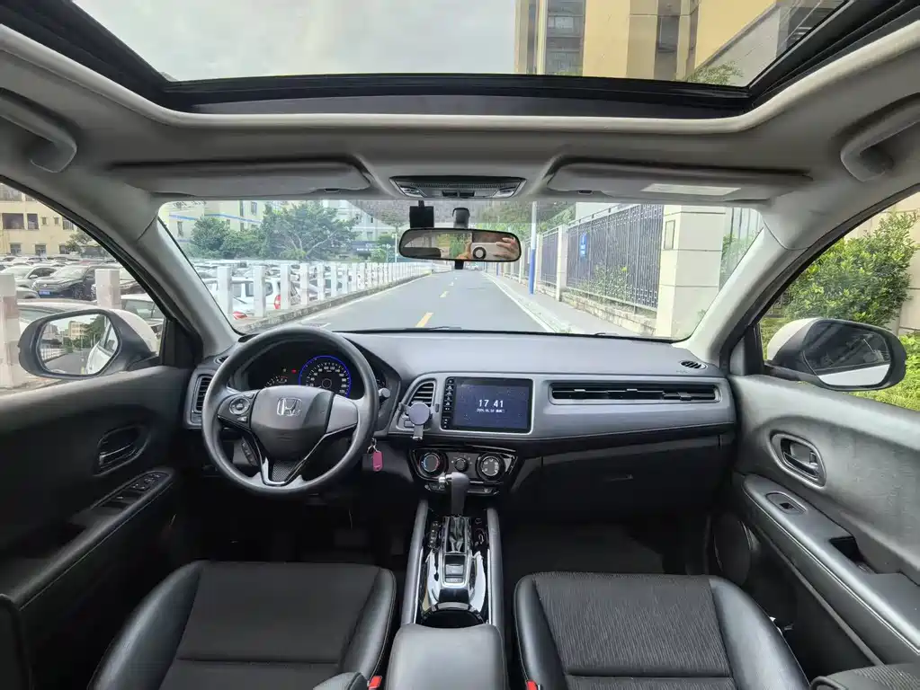 Honda Vezel 2020 — фото 17