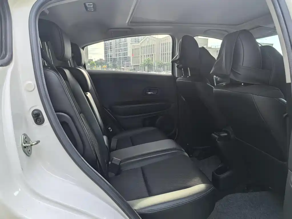 Honda Vezel 2020 — фото 13