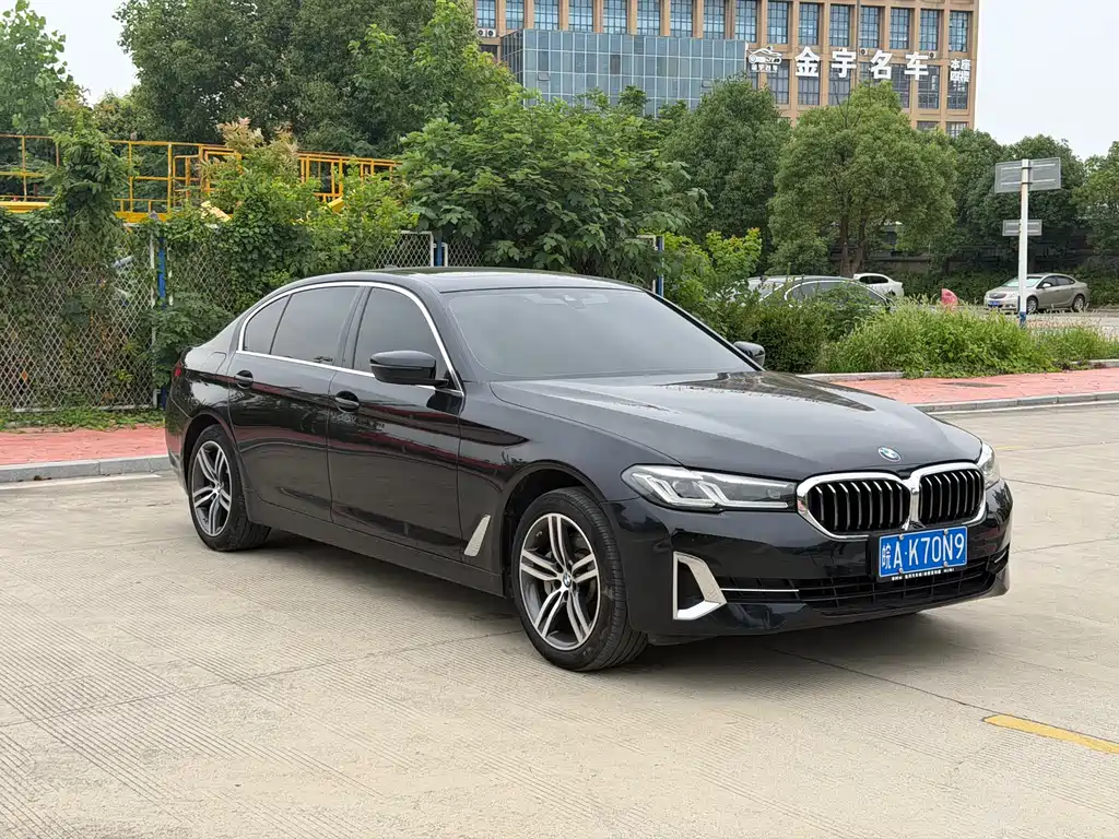 BMW 5 Series 2023