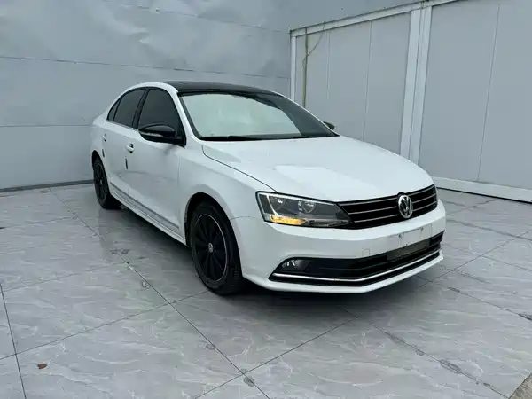 Volkswagen Sagitar 2017