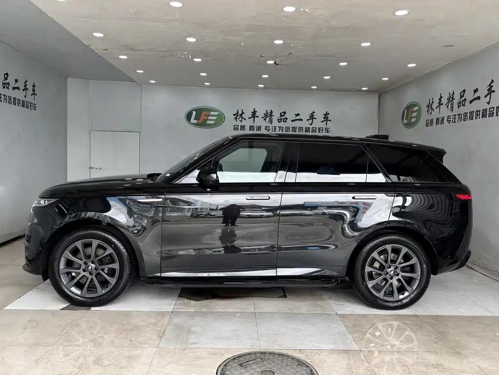 Land Rover Sport 2024 — фото 5