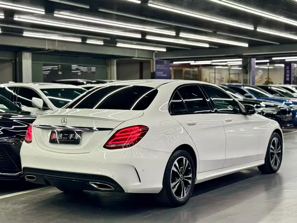 Mercedes-Benz C-Class 2018 — фото 9