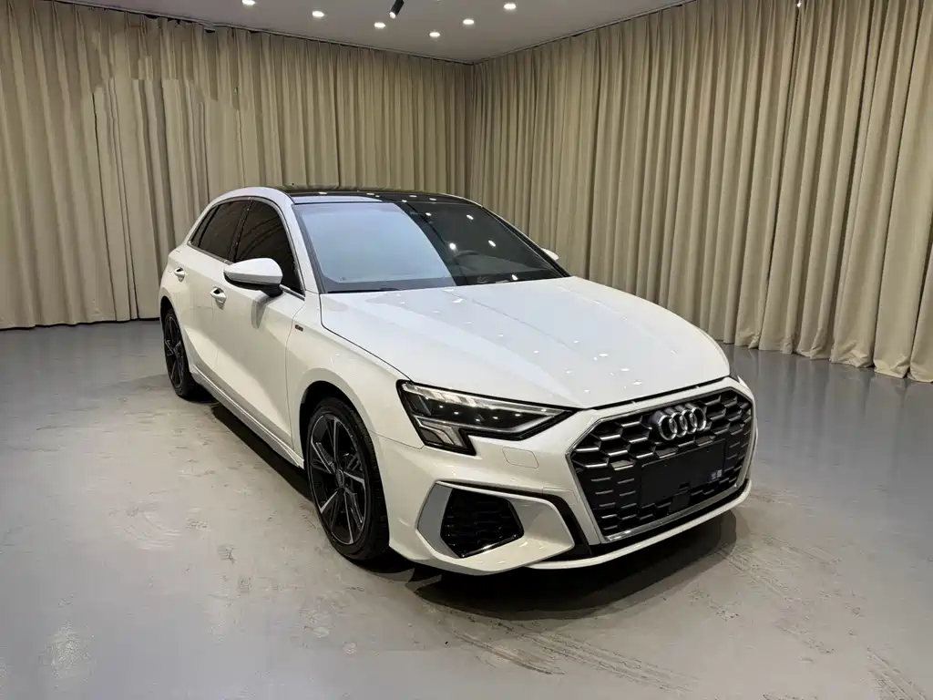 Audi A3 2023 — фото 3