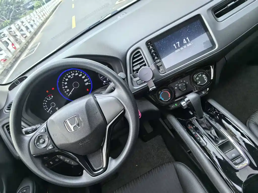 Honda Vezel 2020 — фото 19