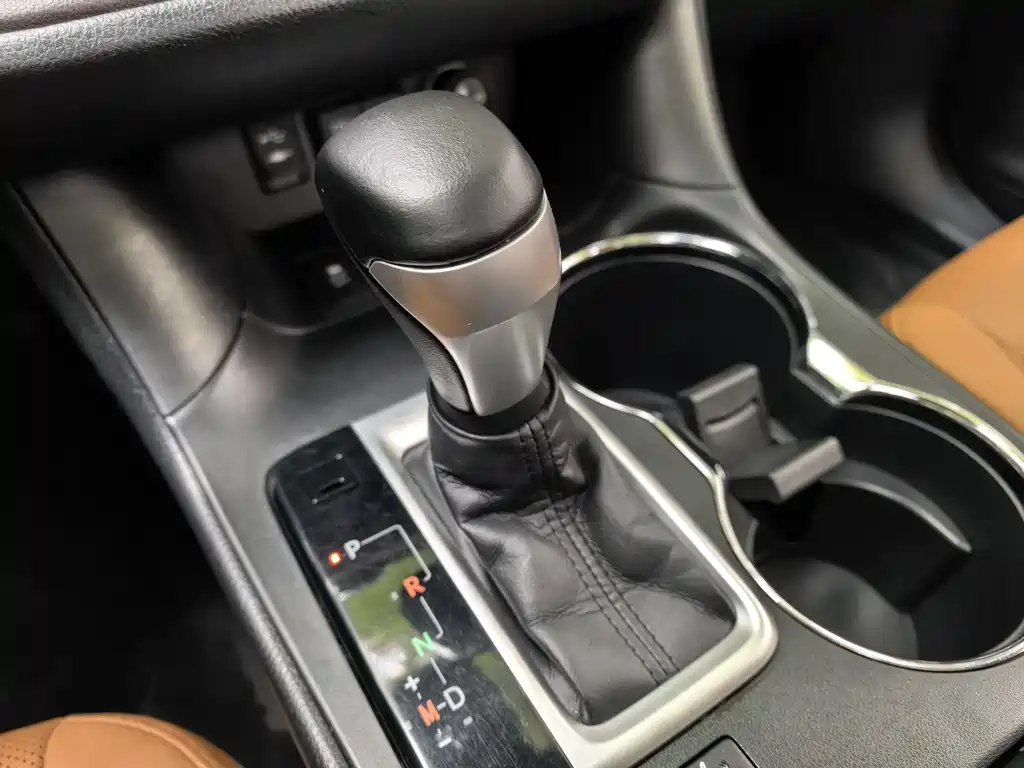 Toyota Highlander 2020 — фото 18