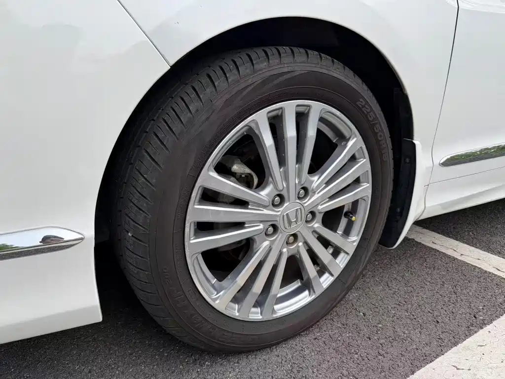 Honda Elysion 2017 — фото 15