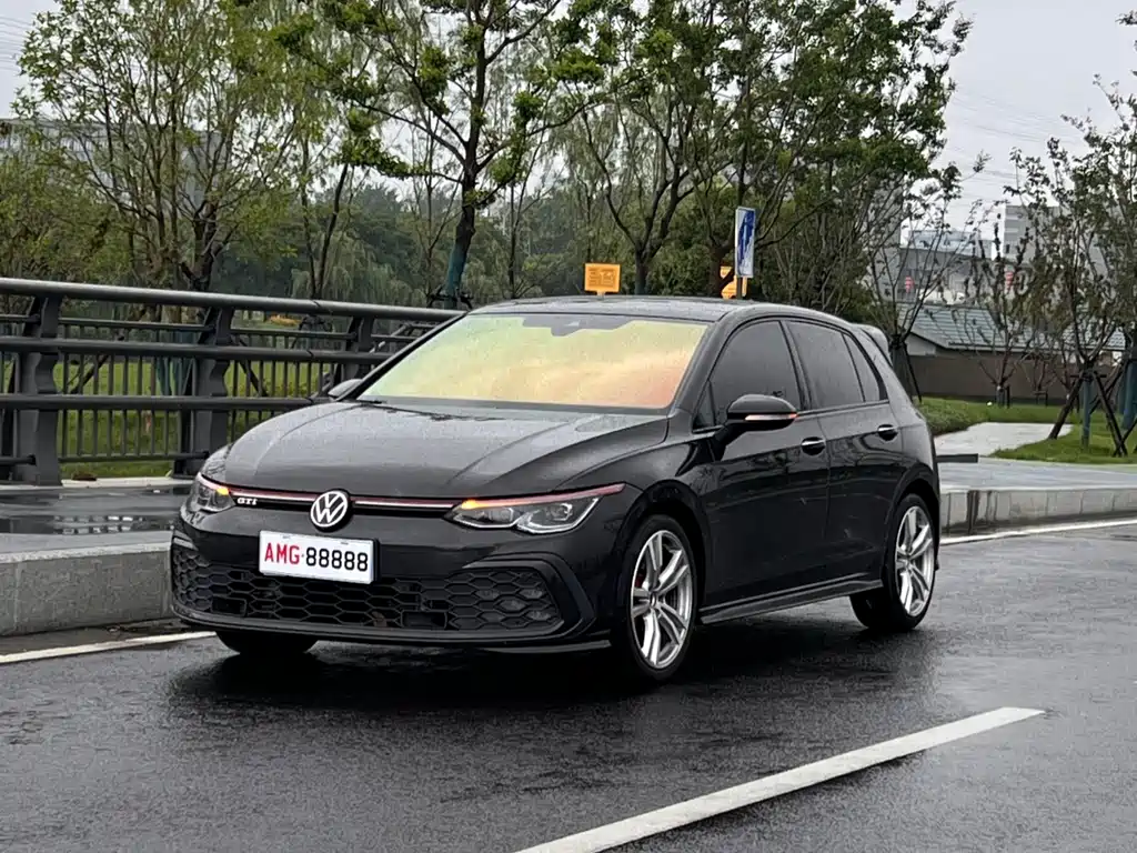 Volkswagen Golf GTI 2023