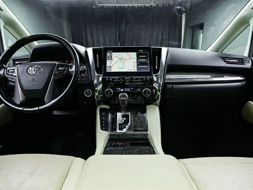 Toyota Alphard 2020 — фото 9
