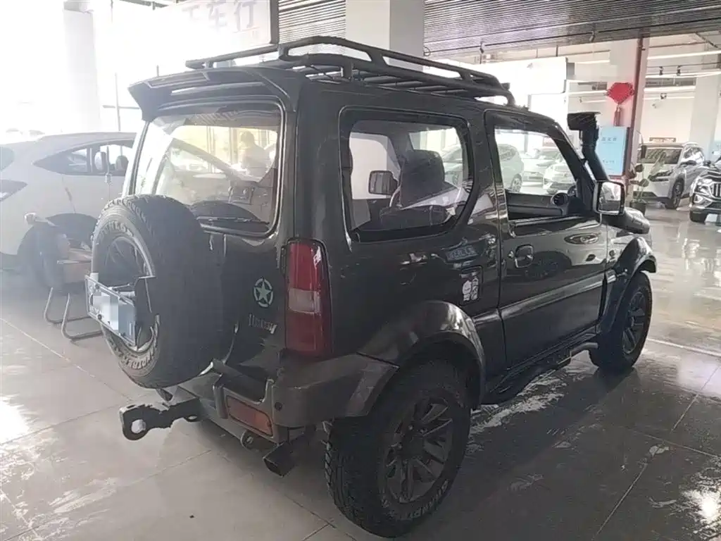Suzuki Jimny 2017 — фото 7