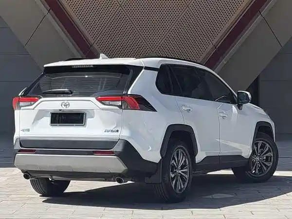 Toyota RAV4 2024