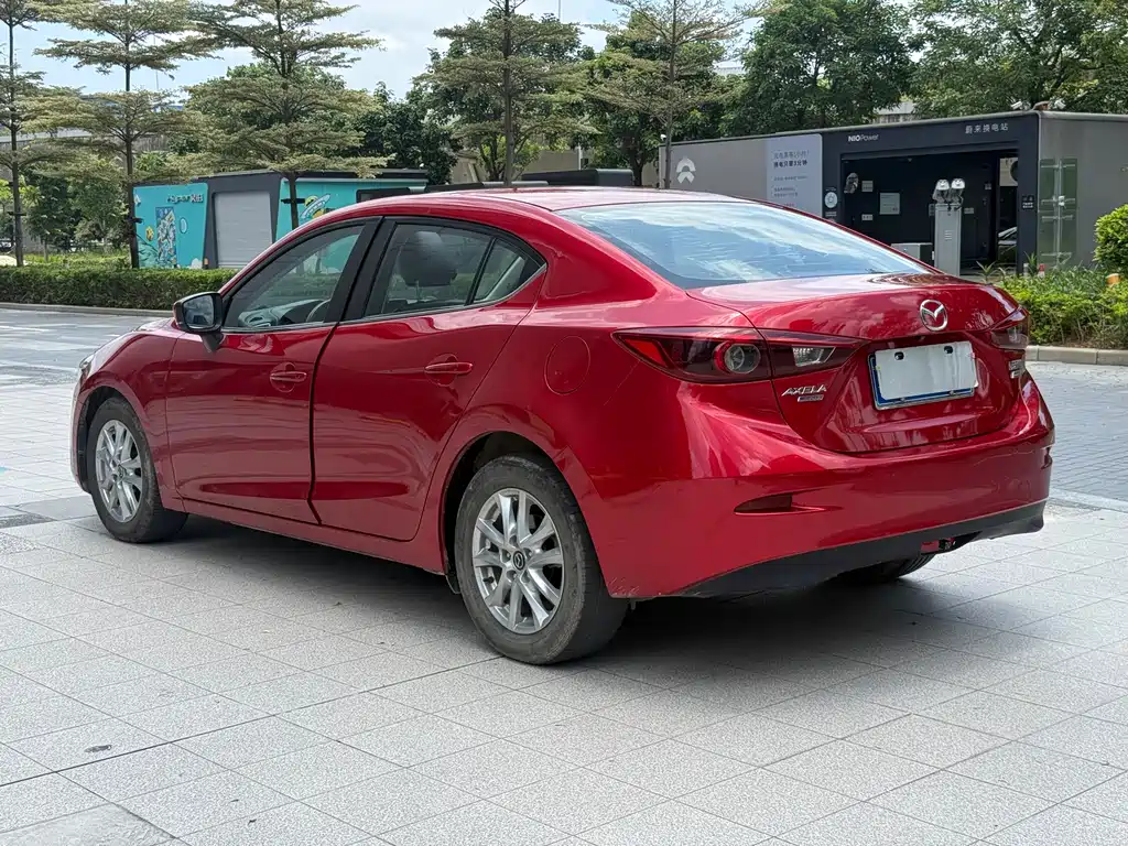 Mazda 3 Axela 2019 — фото 6