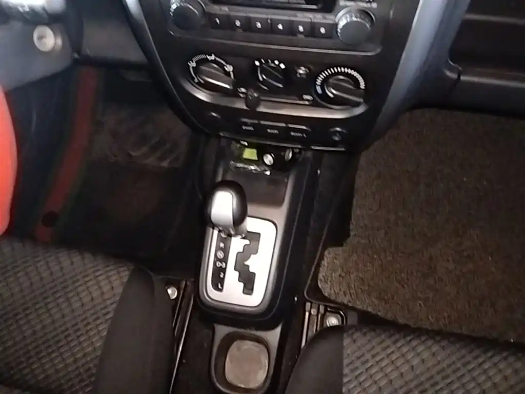 Suzuki Jimny 2017 — фото 14