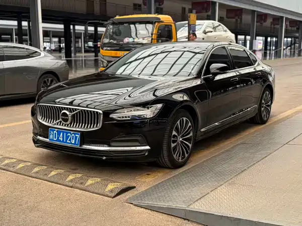 Volvo S90 2024