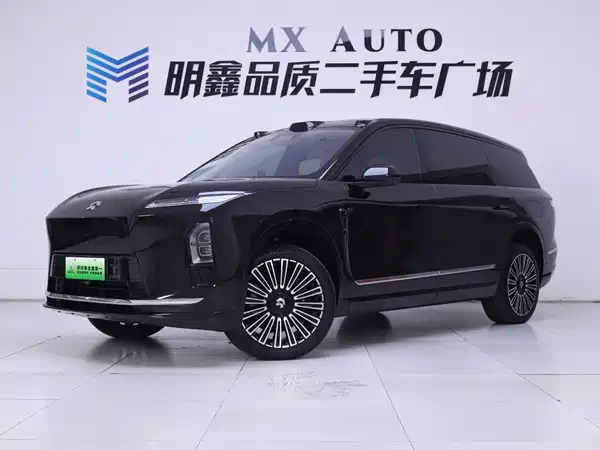 NIO ES8 2025