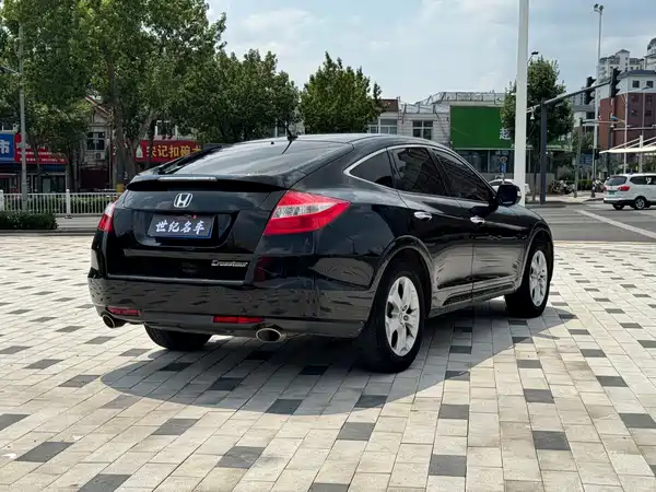 Honda Crosstour 2012