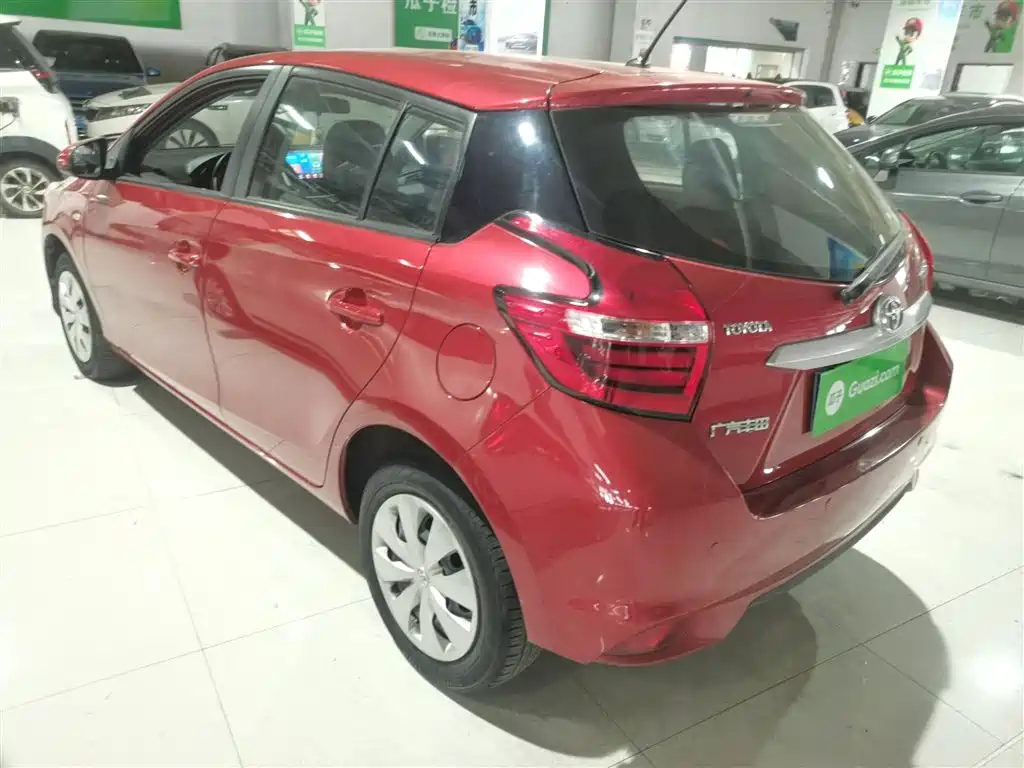 Toyota Yaris L 2020 — фото 23