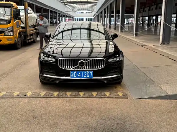 Volvo S90 2024