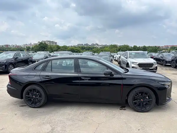 Hongqi H5 2024