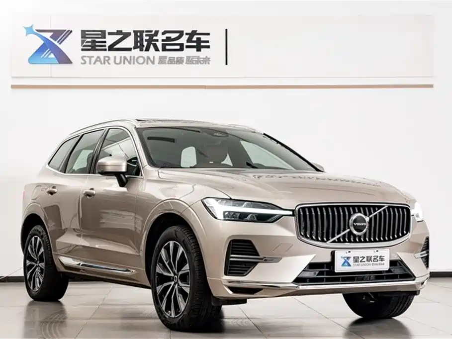 Volvo XC60 2025 — фото 5