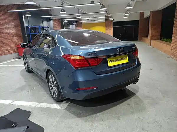Hyundai Mistra 2014
