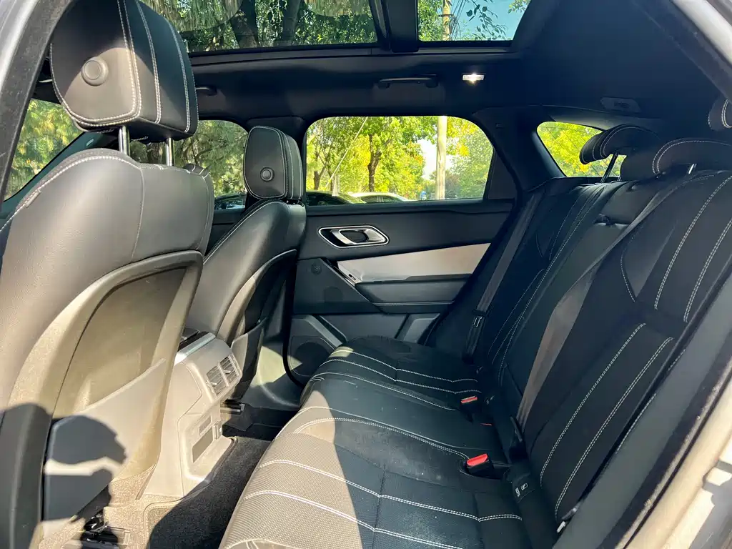 Land Rover Velar 2018 — фото 11