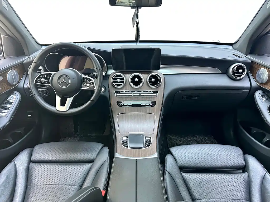 Mercedes-Benz GLC 2020 — фото 13