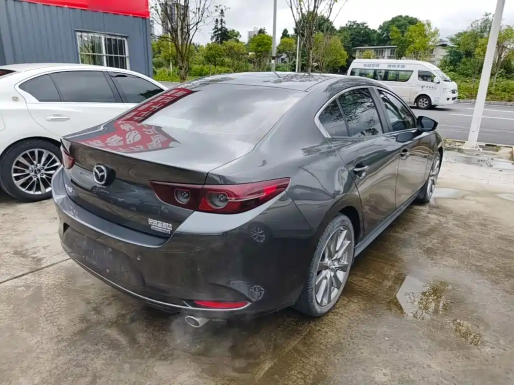Mazda 3 Angkesela 2022