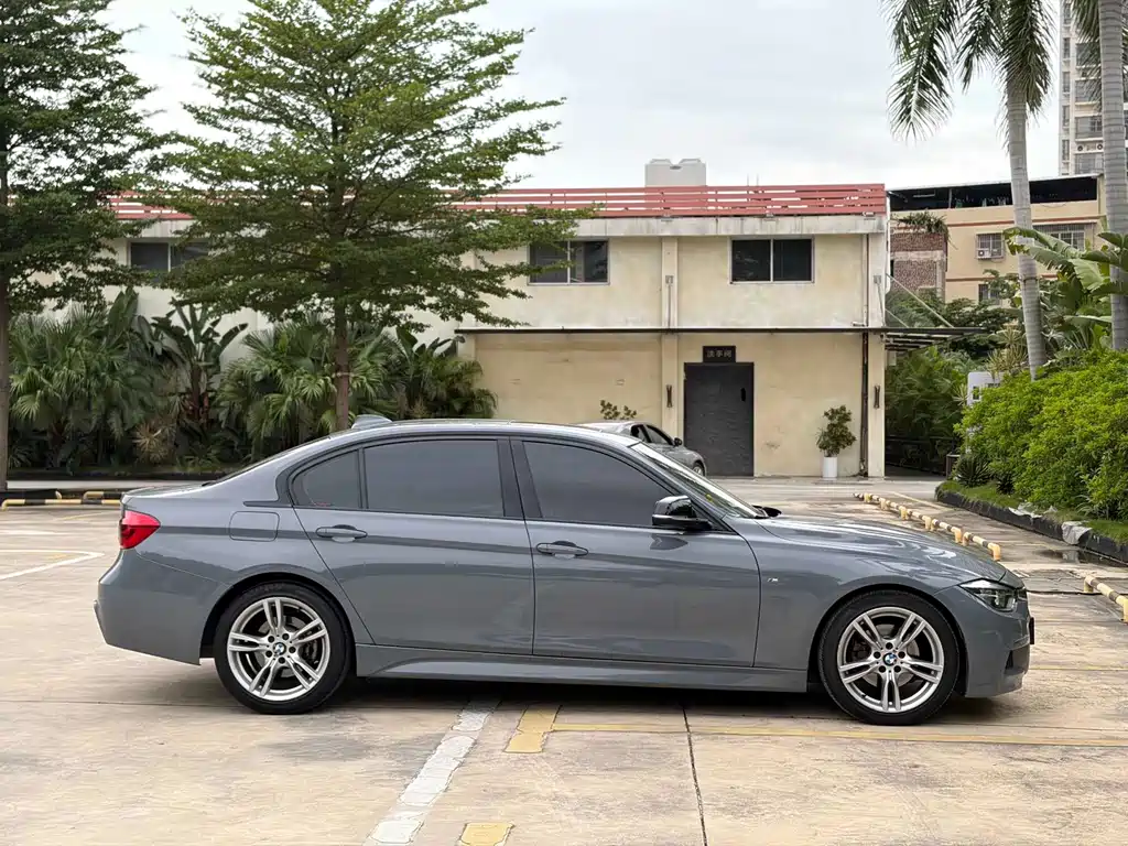 BMW 3 Series 2016 — фото 8