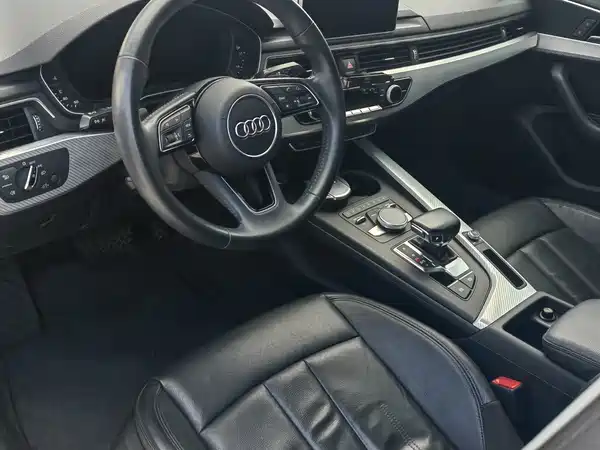 Audi A4L 2018