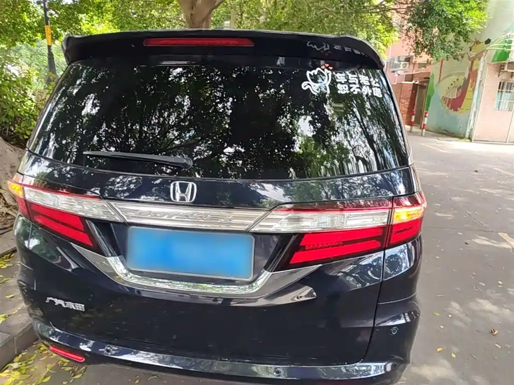 Honda Odyssey 2016 — фото 6