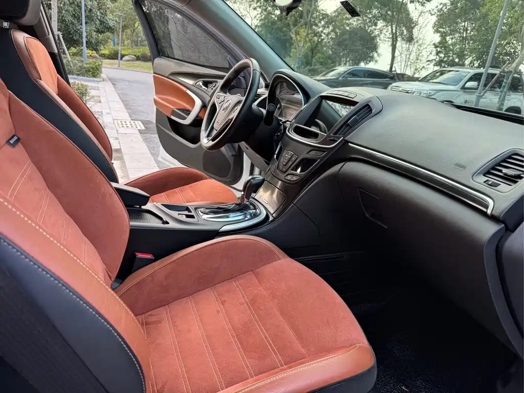 Buick Regal 2015 — фото 10