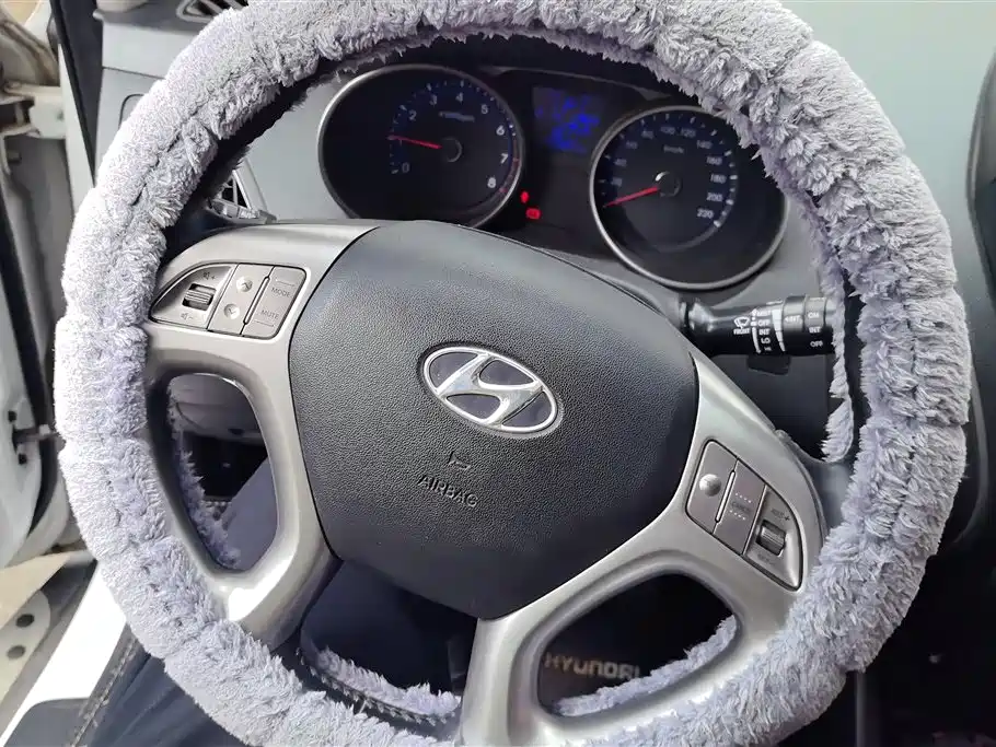 Hyundai ix35 2015 — фото 15