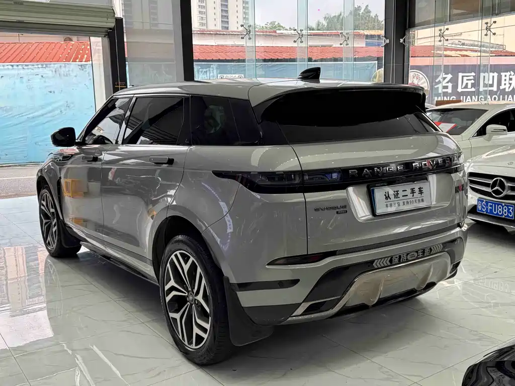 Land Rover Evoque 2022 — фото 5