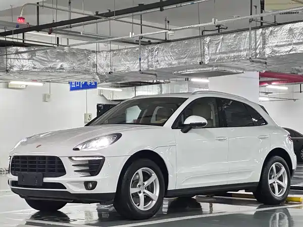 Porsche Macan 2016