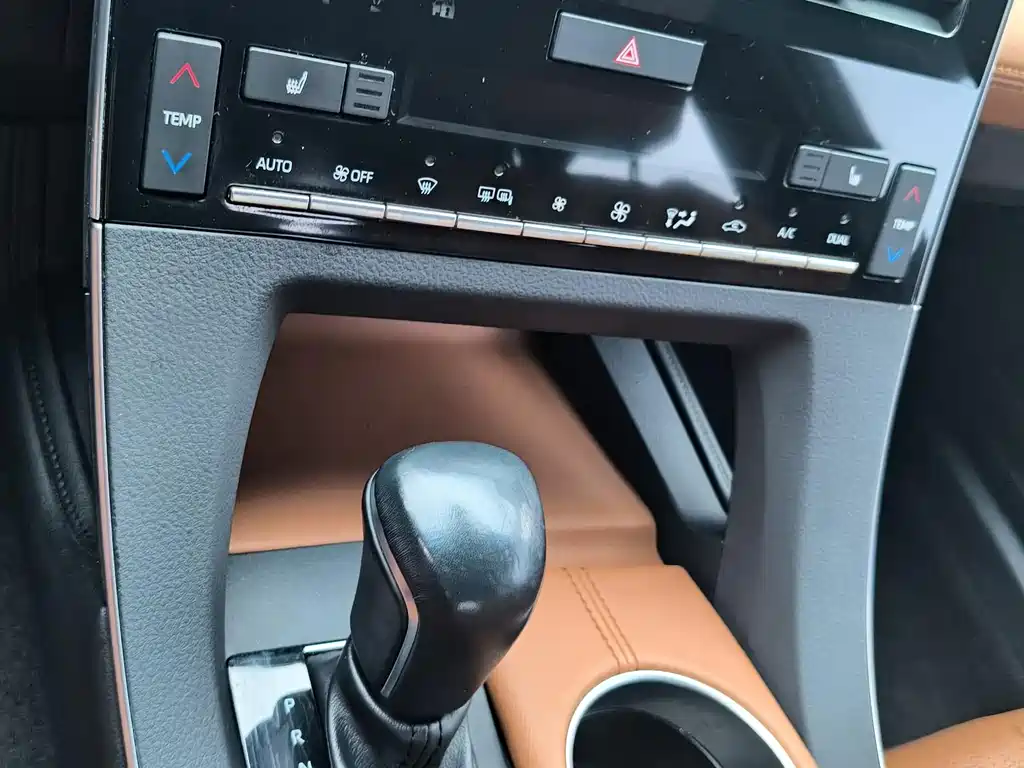 Toyota Avalon 2021 — фото 10