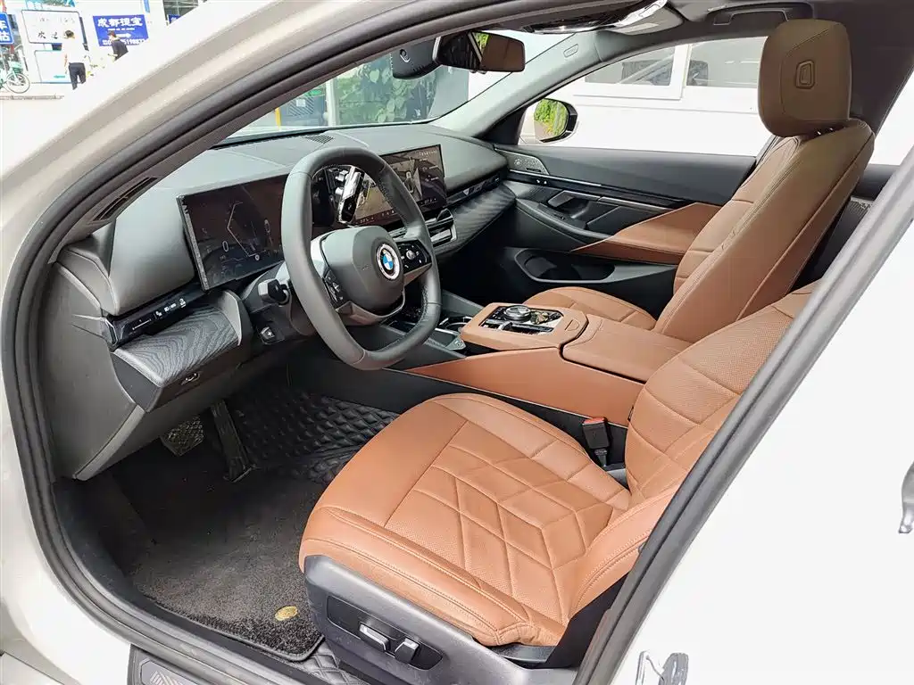 BMW 5 Series 2024