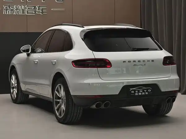 Porsche Macan 2015