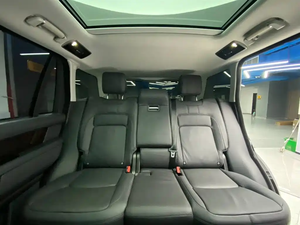 Land Rover Range Rover 2021 — фото 24