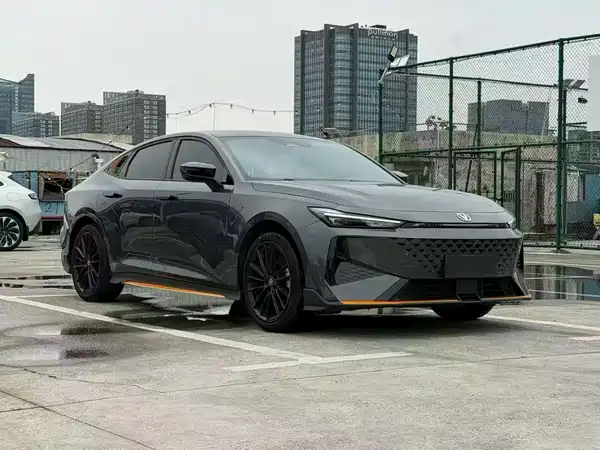 Changan UNI-V 2025